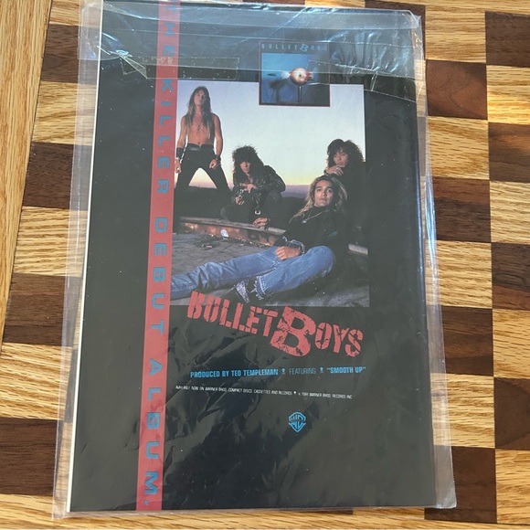 Vintage DC Comic Bundle - Including 1st Issue of Blackhawk. Very Cool Graphics - Picture 9 of 16